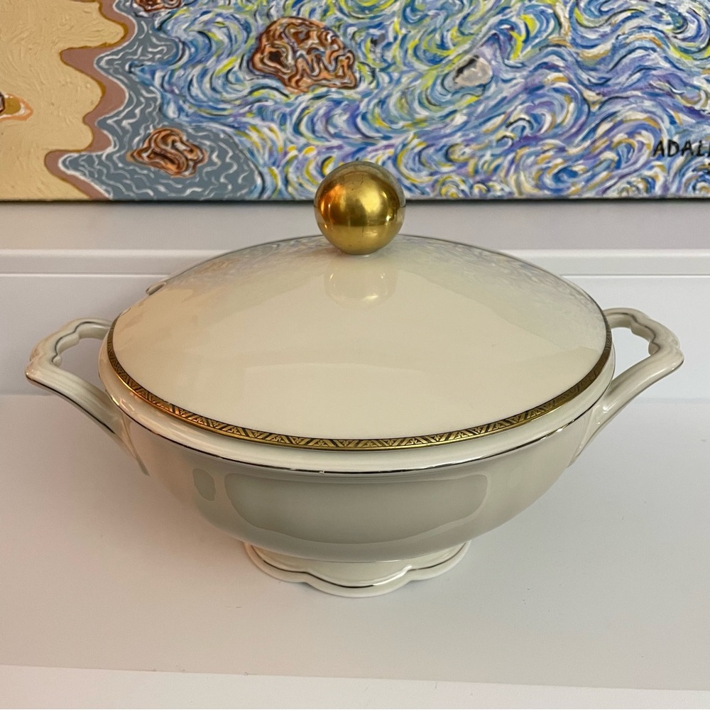 Vintage Marie Luise Seltmann Weiden Tureen, Porcelain. Germany USZ (Cream, Gold)